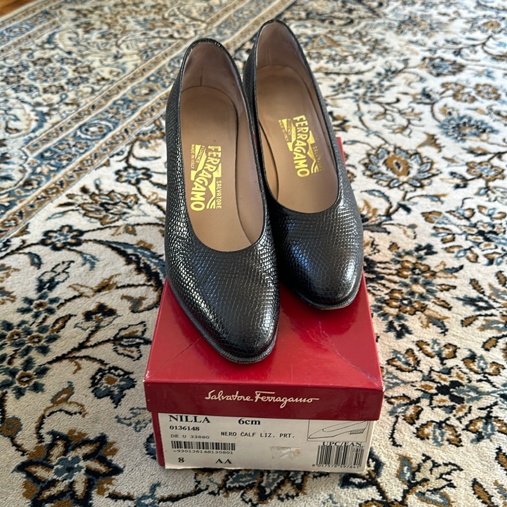 Ferragamo heels size 8